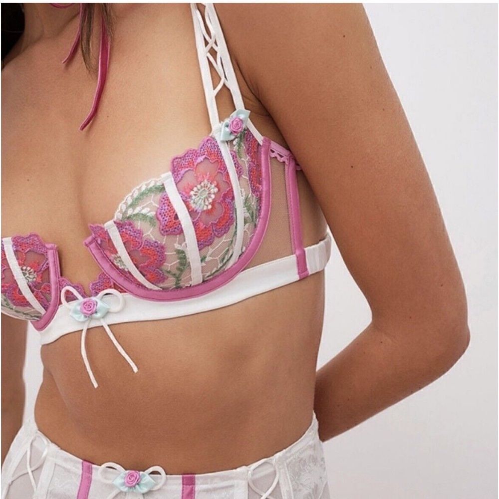 NWT For Love & Lemons Festival Floral Underwire Bra White & Floral 36D